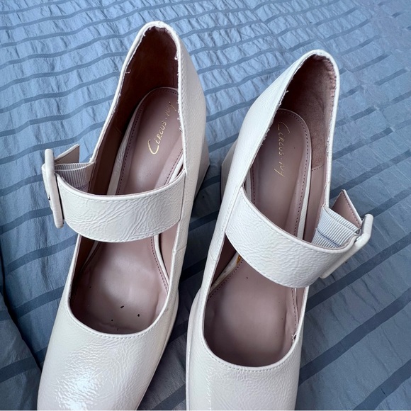 CIRCUS NY BY SAM EDELMAN Khiara Faux Leather Ivory Flared Heel Mary Janes 8.5 - Picture 6 of 8